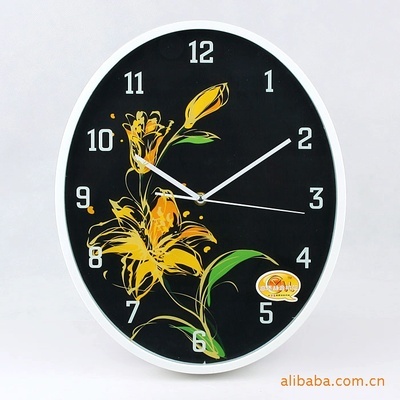 厂家直销混批经典时尚家居椭圆形挂钟 提升家居品味的实用艺术